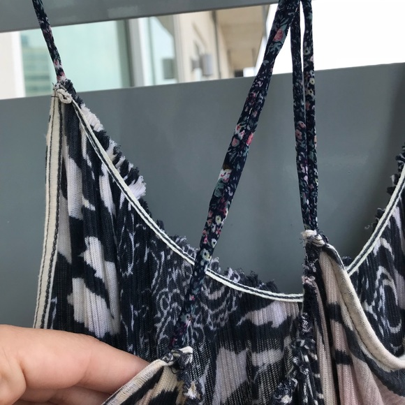 Free People Flowy Top - Picture 7 of 7